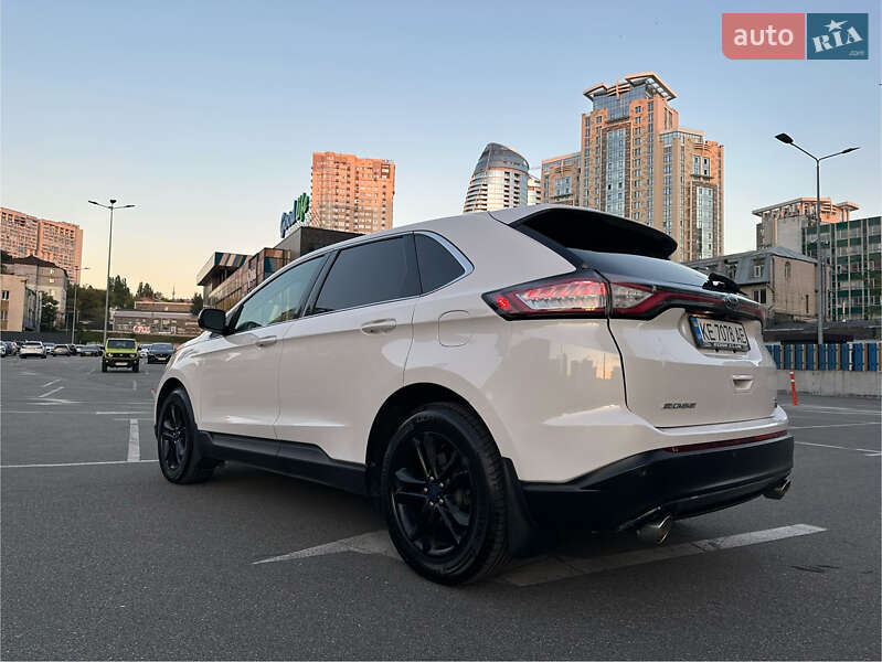 Ford Edge 2015