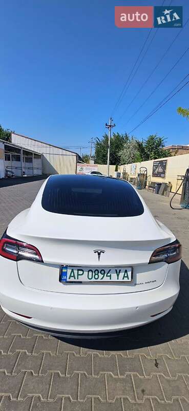 Tesla-4