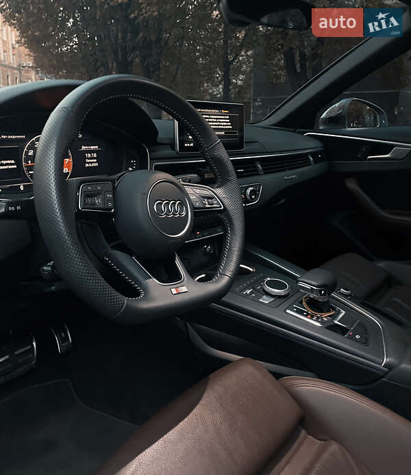 Audi A4 2019