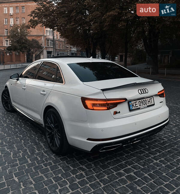 Audi A4 2019