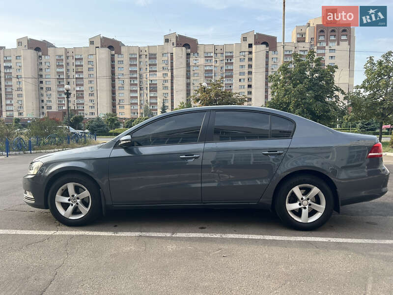 Volkswagen Passat 2011