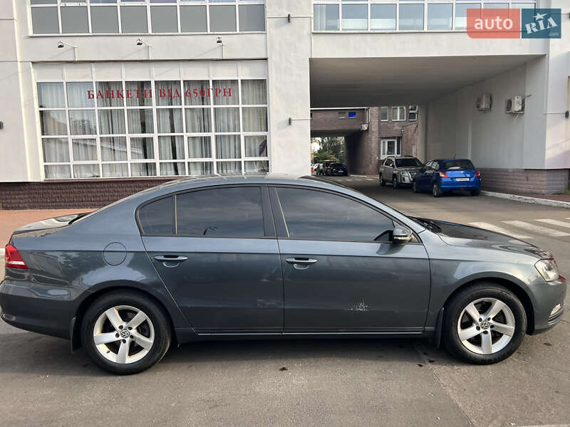 Volkswagen Passat 2011