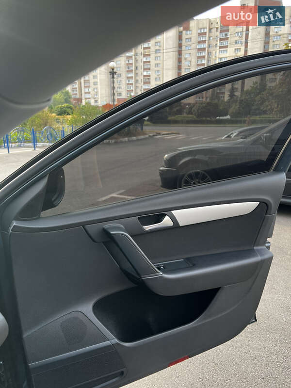 Volkswagen Passat 2011