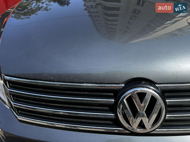 Volkswagen Passat 2011