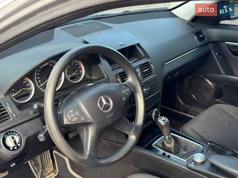 Mercedes-Benz C-Class 2008