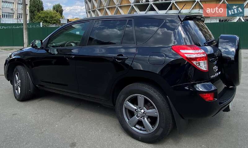 Toyota RAV4 2012