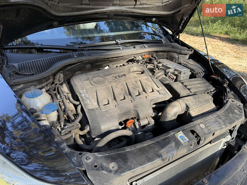 Skoda Octavia Scout 2011