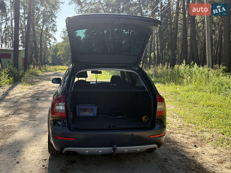 Skoda Octavia Scout 2011