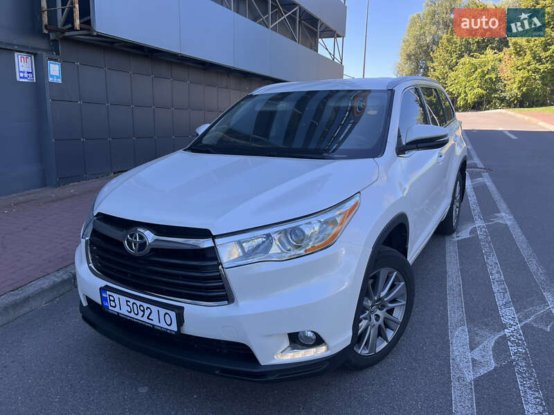 Toyota Highlander 2016