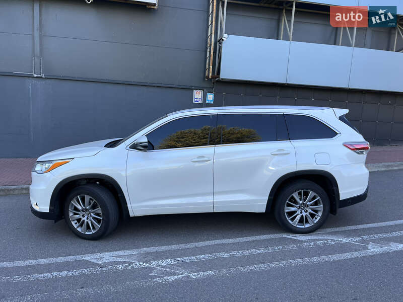 Toyota Highlander 2016