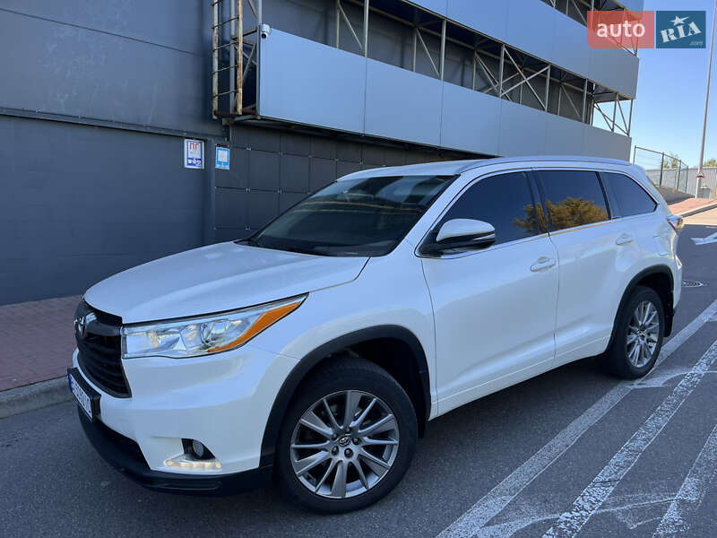 Toyota Highlander 2016