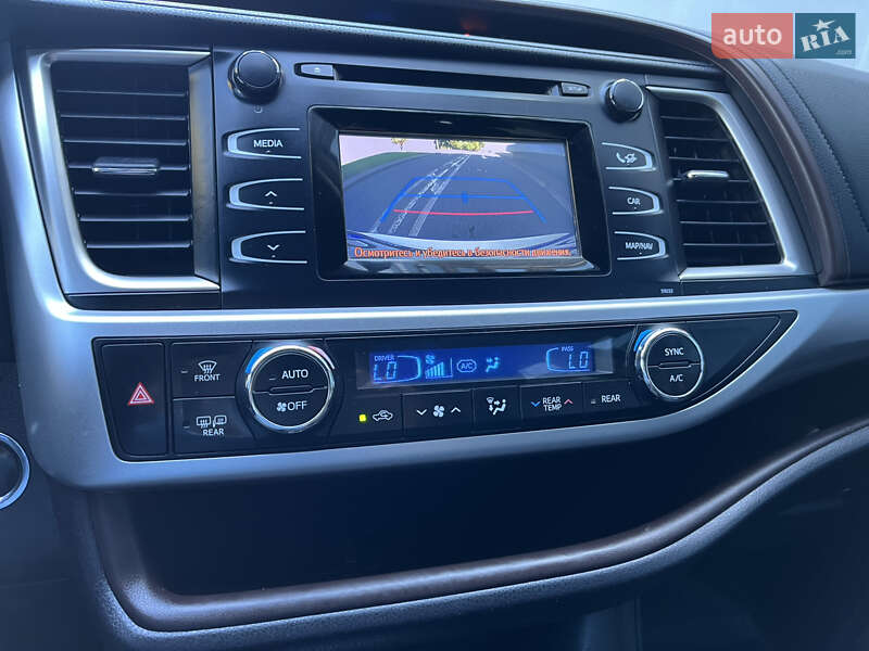 Toyota Highlander 2016