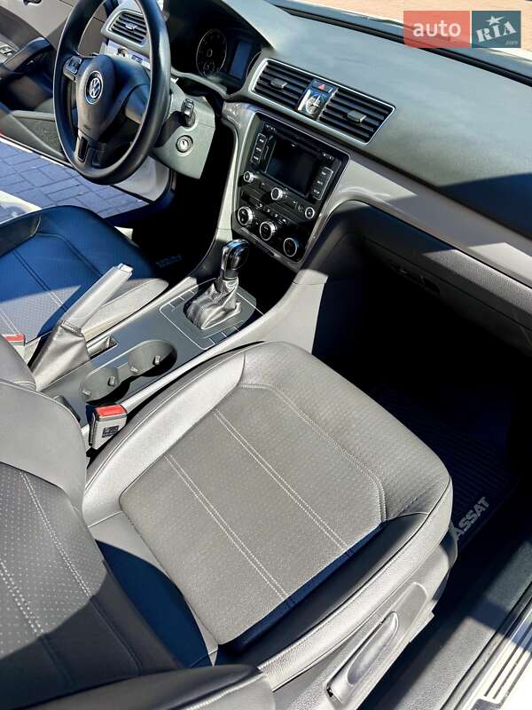 Volkswagen Passat 2012