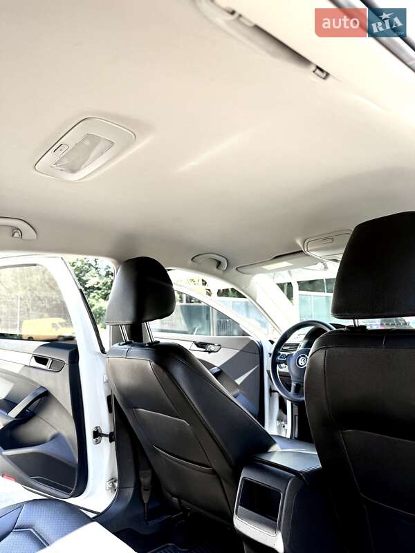 Volkswagen Passat 2012