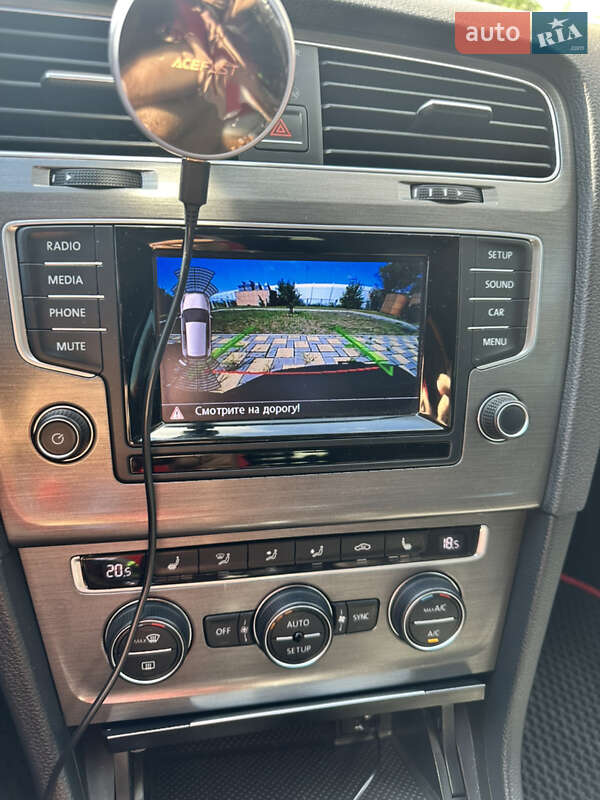 Volkswagen Golf 2013