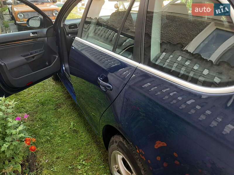 Volkswagen Golf 2011