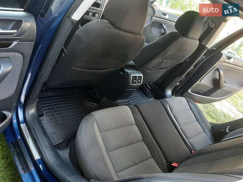 Volkswagen Golf 2011