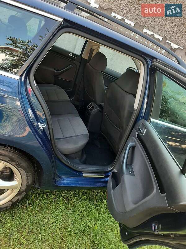 Volkswagen Golf 2011