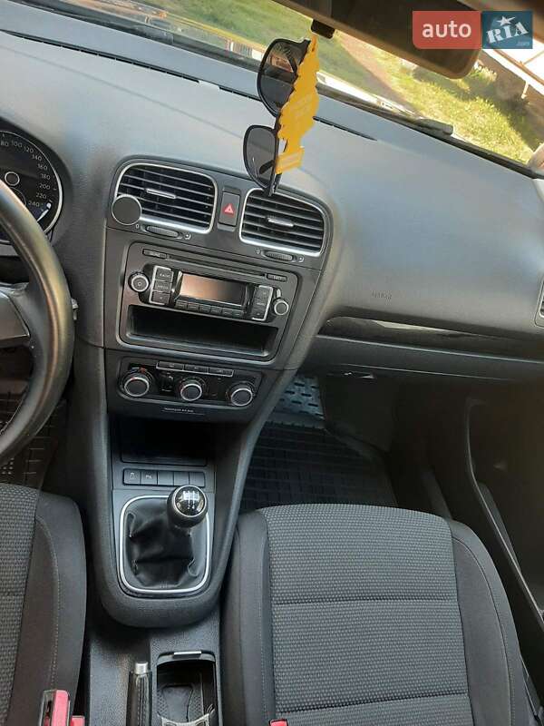 Volkswagen Golf 2011