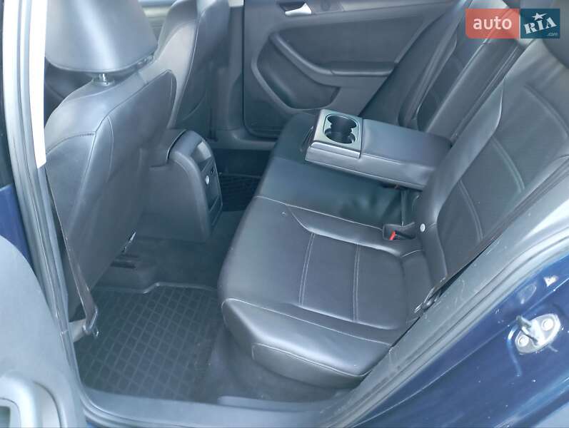 Volkswagen Jetta 2013