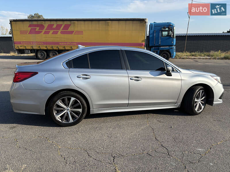 Subaru Legacy 2016