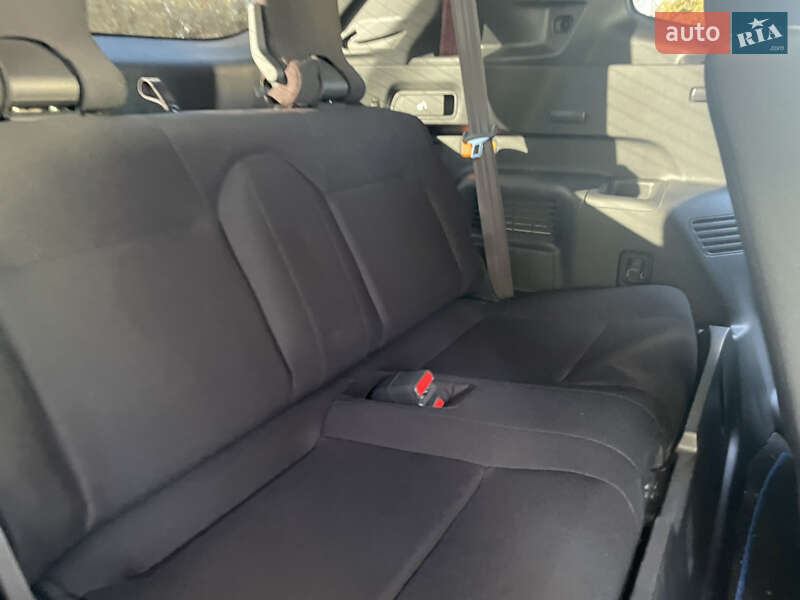 Mitsubishi Outlander 2023