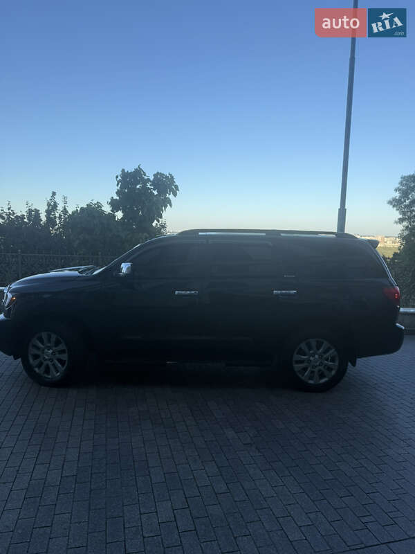Toyota Sequoia 2008