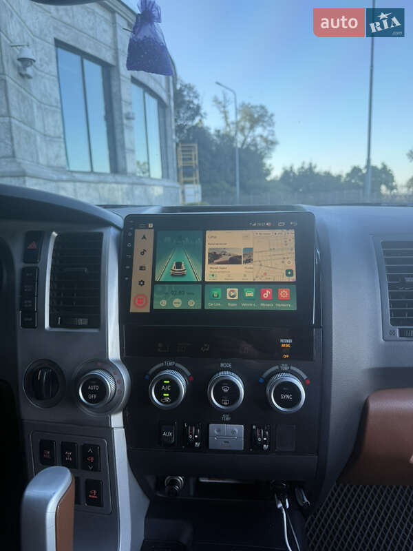Toyota Sequoia 2008