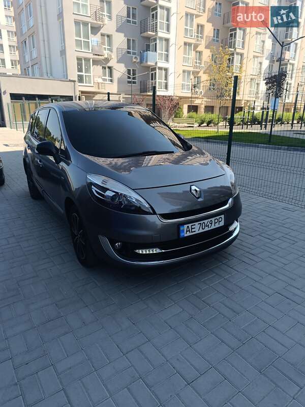 Renault Scenic 2012