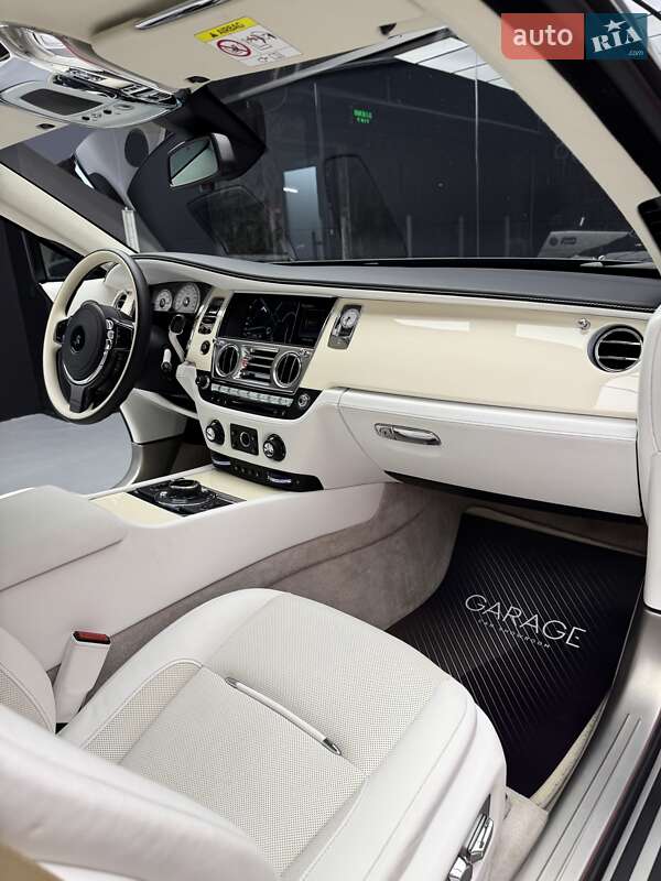 Rolls-Royce Wraith 2020