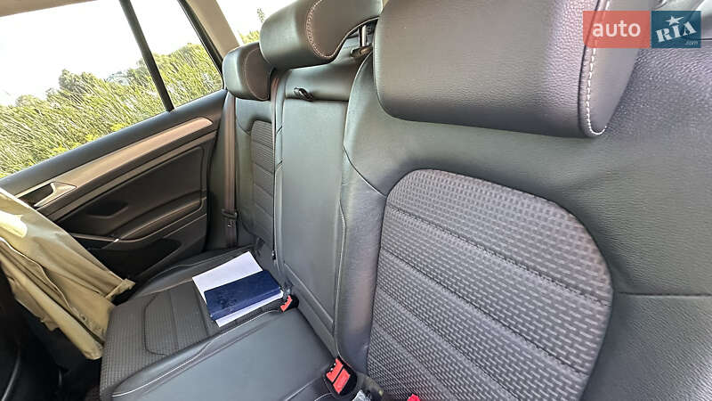 Volkswagen Golf 2016