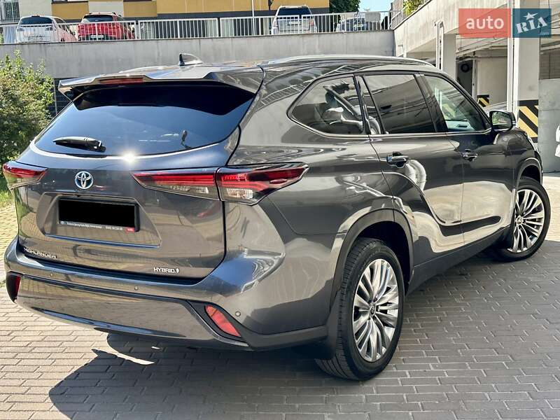 Toyota Highlander 2024