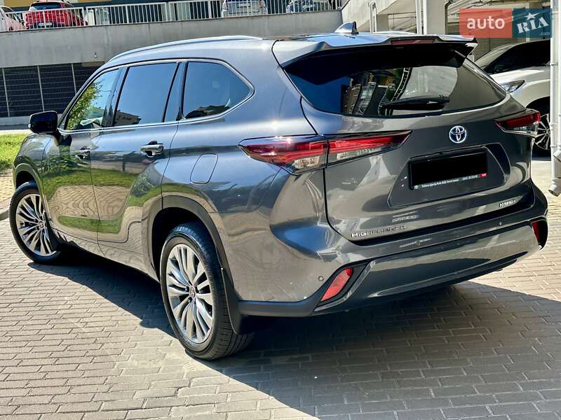 Toyota Highlander 2024