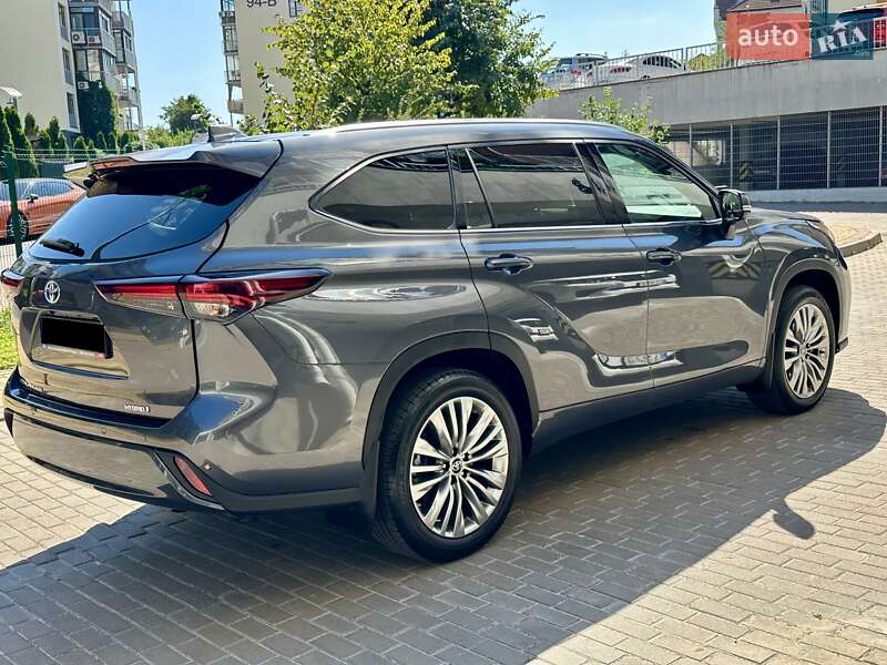 Toyota Highlander 2024