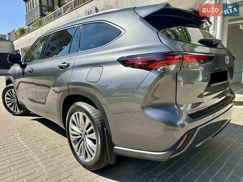 Toyota Highlander 2024