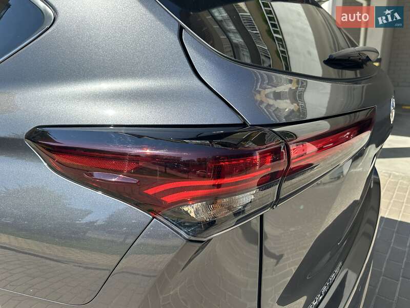 Toyota Highlander 2024