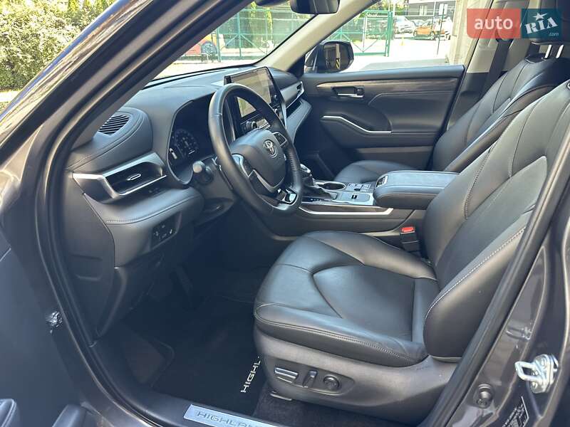 Toyota Highlander 2024