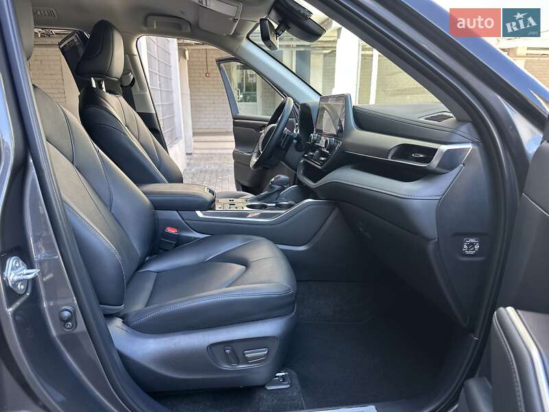 Toyota Highlander 2024