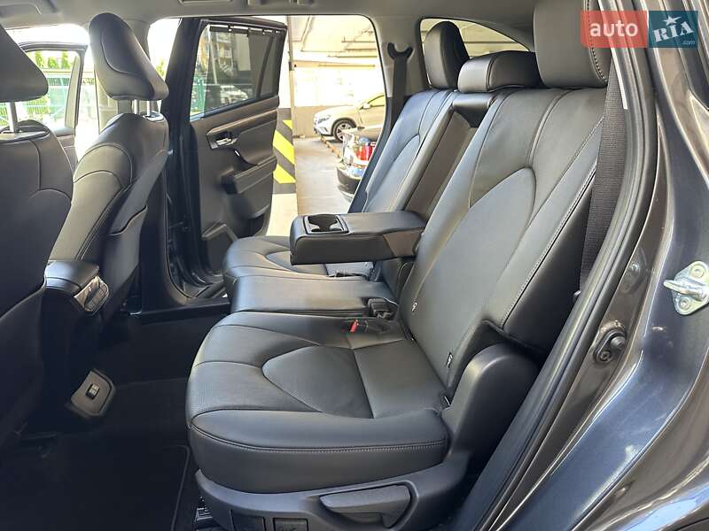 Toyota Highlander 2024