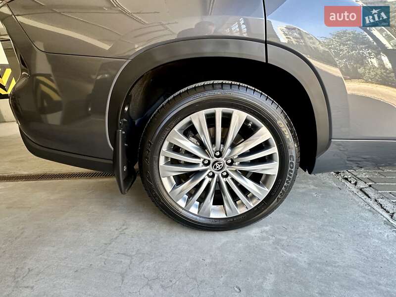 Toyota Highlander 2024