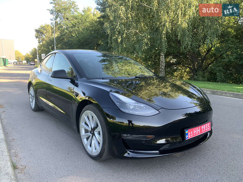 Tesla-3