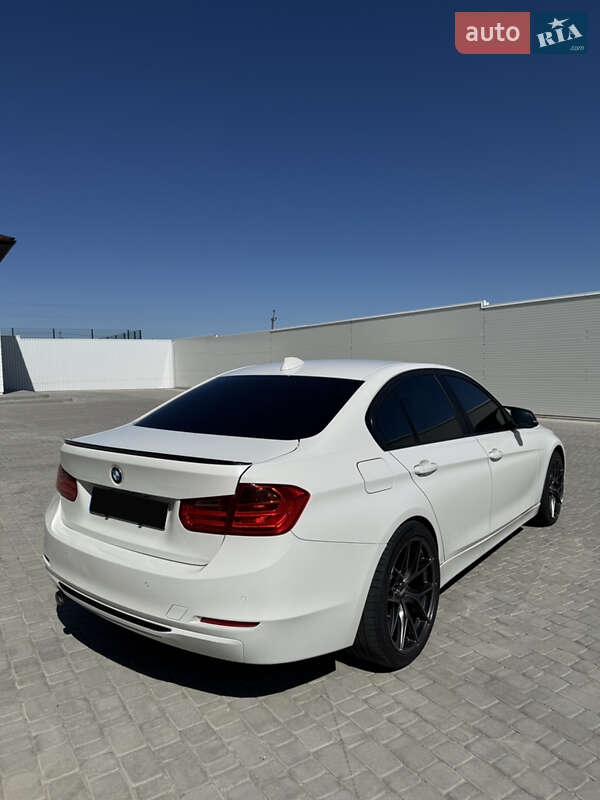 BMW 3 Series 2012