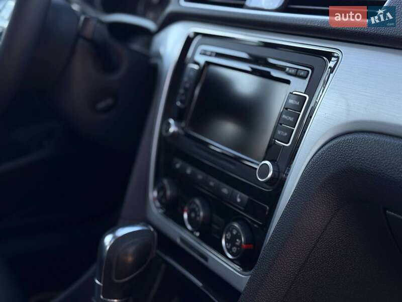 Volkswagen Passat 2014