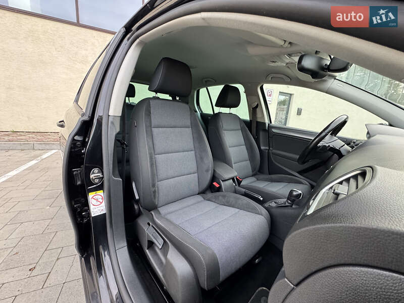 Volkswagen Golf 2011