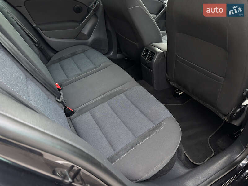 Volkswagen Golf 2011