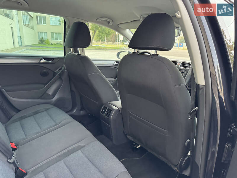 Volkswagen Golf 2011