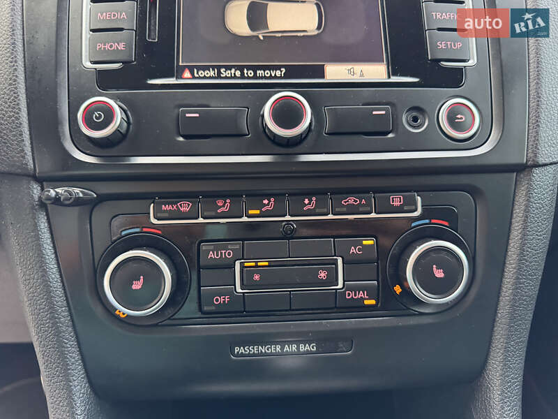 Volkswagen Golf 2011