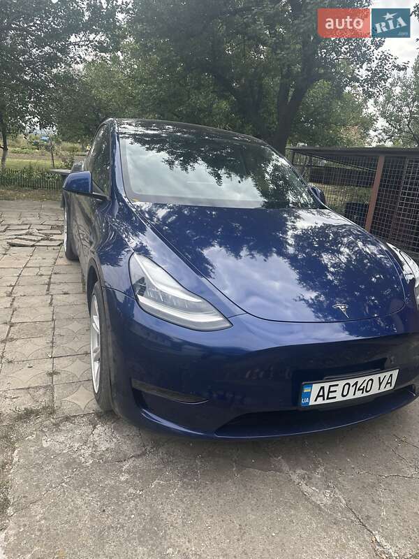 Tesla-3
