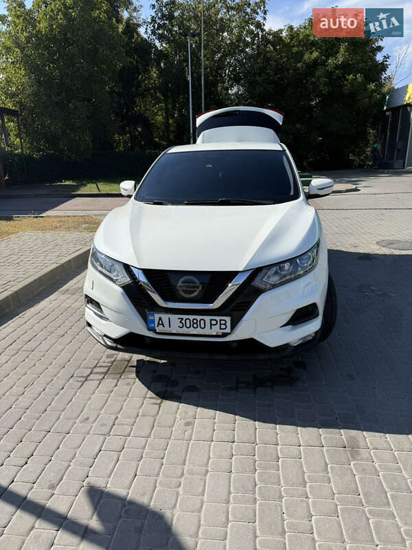 Nissan-3