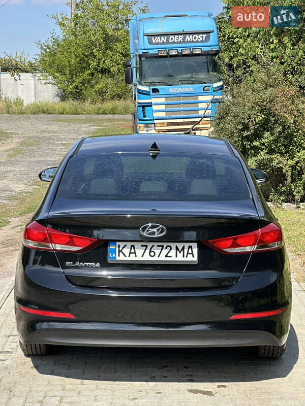 Hyundai-135